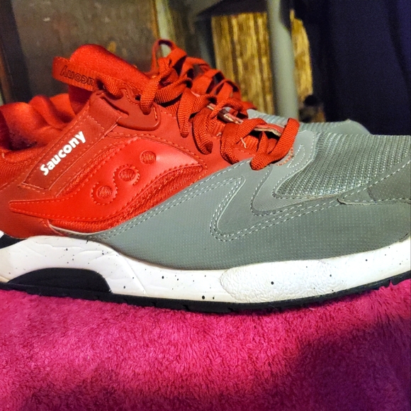 Saucony shoes - Picture 3 of 7